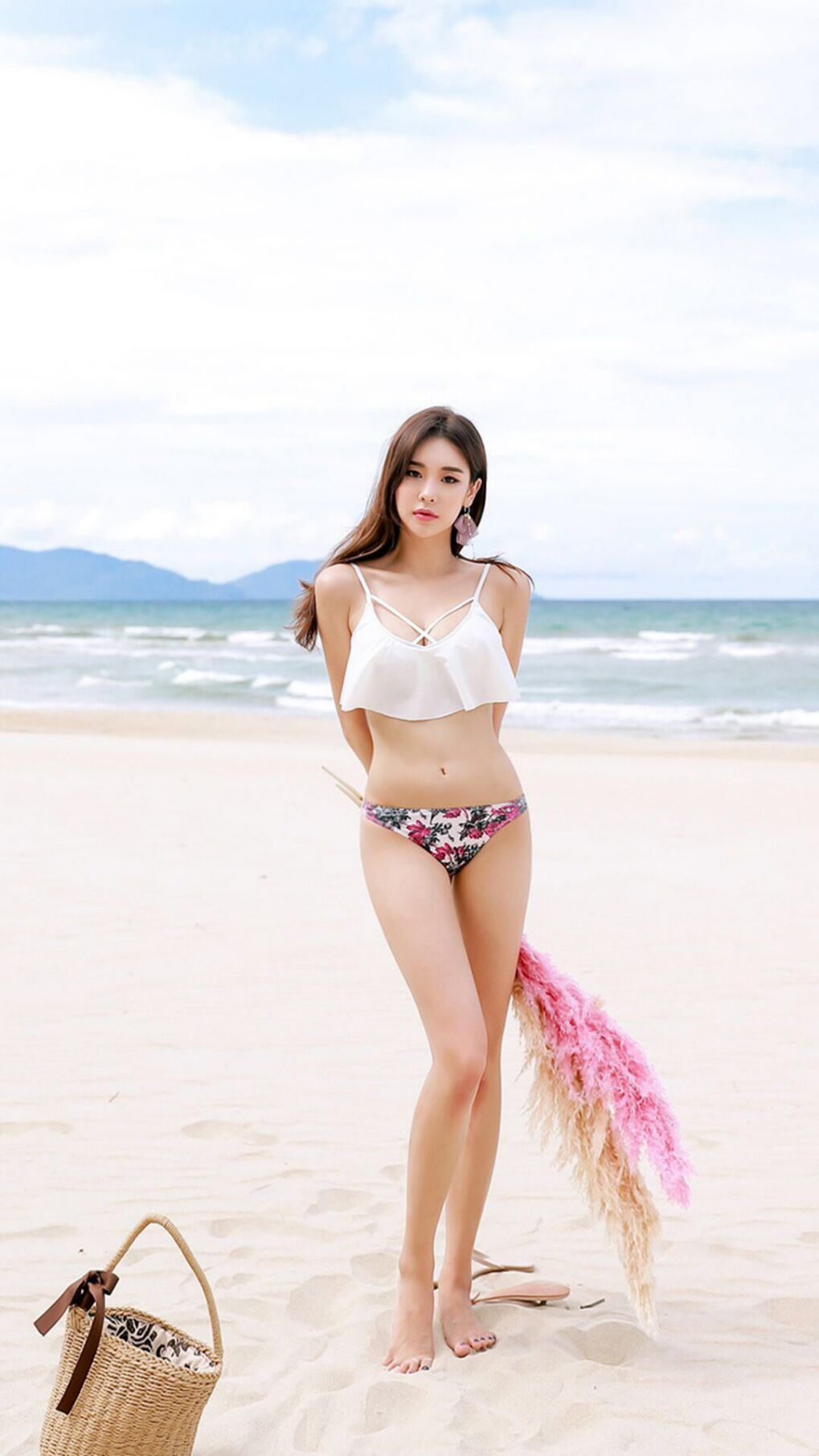 希腊女篮在欧洲锦标赛中连续夺冠，传统实力不容忽视，希腊女球迷