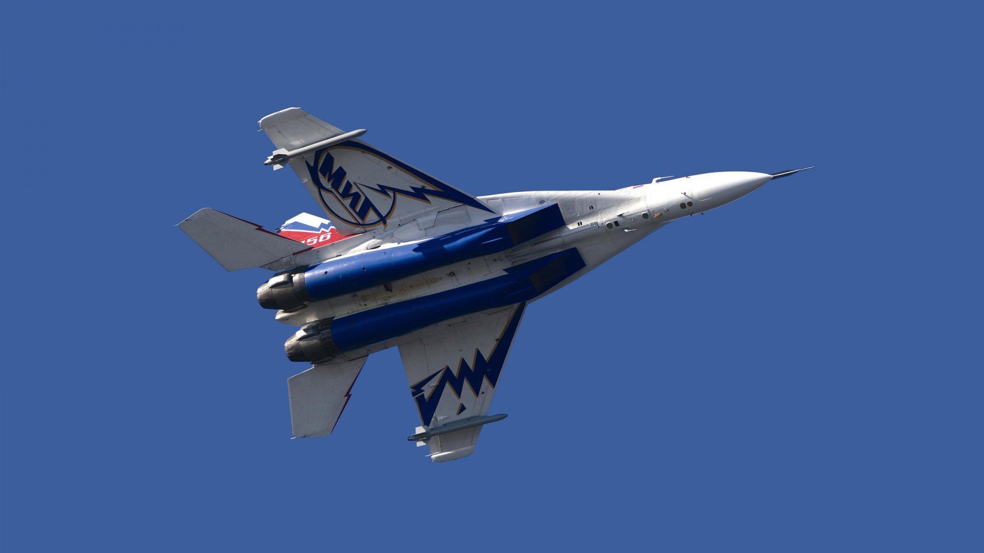 乐鱼体育APP官方下载-蛙泳选手划幅扩大，动作更流畅，蛙泳划手路线图