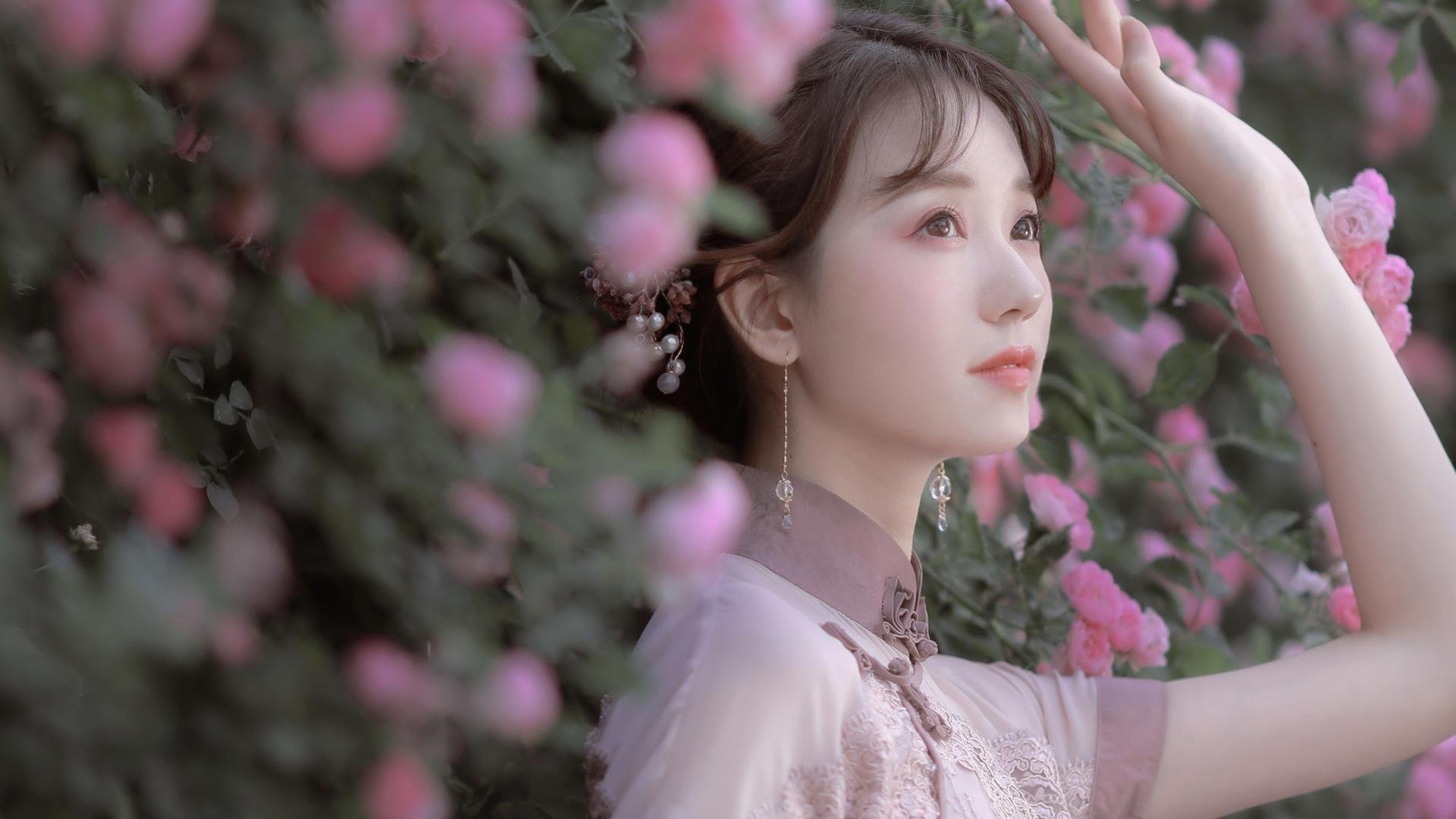 黄蜂队内举行趣味挑战赛增强队友之间互动,黄蜂队全称